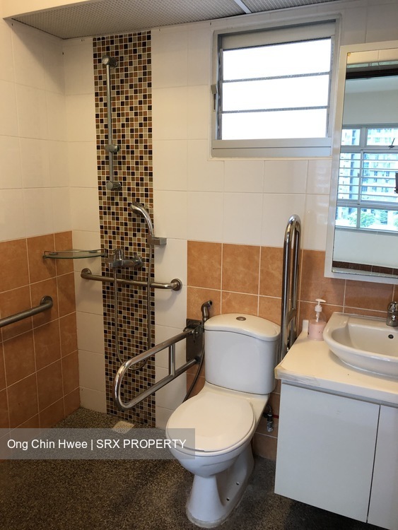 Blk 61A Strathmore Avenue (Queenstown), HDB 3 Rooms #218720321